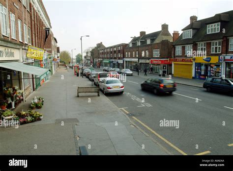 selsdon high street selsdon croydon surrey shop shops parade shopping village shops Stock Photo ...