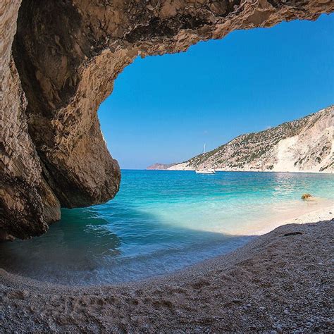 Myrtos Beach, Kefalonia😊💙 by kyrenian | Myrtos beach, Greece travel ...