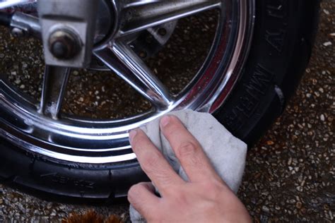 How to Clean Chrome Wheels: 7 Steps - wikiHow