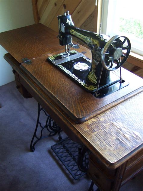 TREADLE SEWING MACHINE CABINET