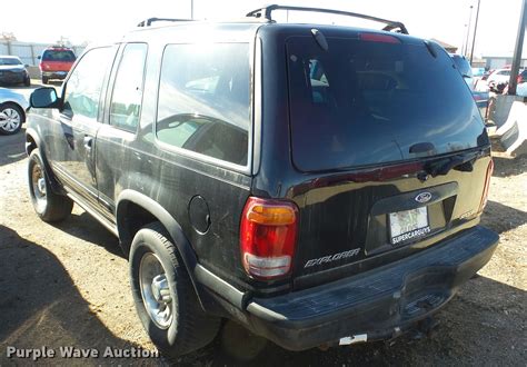 1990 Ford Explorer SUV in Wichita, KS | Item DA2171 sold | Purple Wave