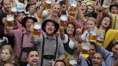 Onde tem Oktoberfest no Rio de Janeiro? O cervejeiro Flavio responde ...