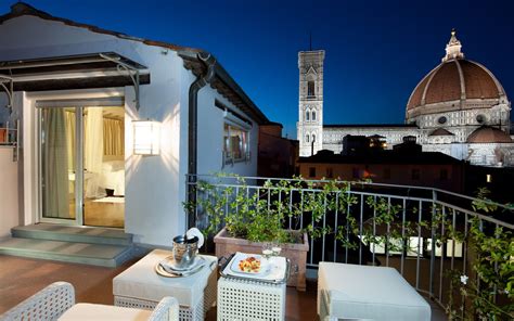 Pool Suite http://www.hotelbrunelleschi.it | Firenze, Resort, Lusso