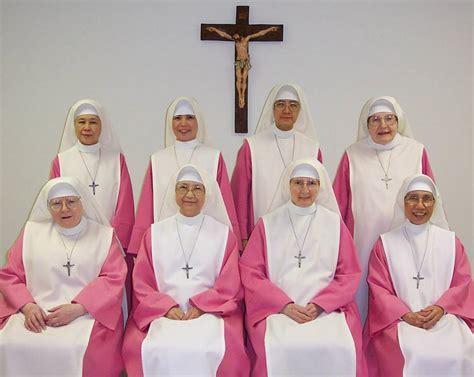 A Catholic Sooner (old blog: is now dead): I "heart" the Pink Sisters!