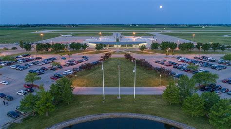 Fly Champaign-Urbana (University of Illinois - Willard Airport) | Make ...