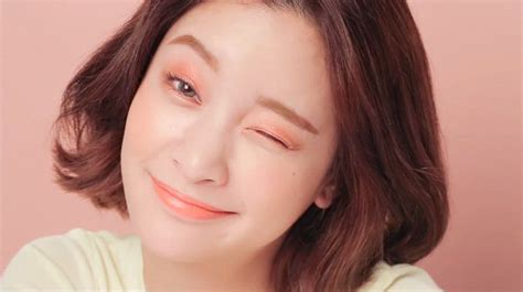 The Hottest Korean Makeup Trend Is Going By The Name "Peach Style" - Koreaboo