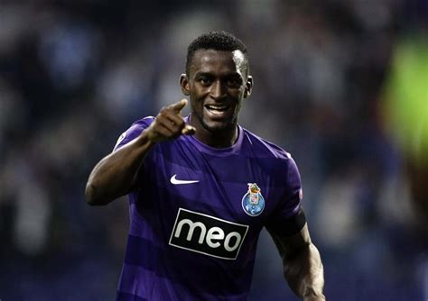 Barcelona and Liverpool Fighting for Porto Striker Signing - Report | IBTimes UK