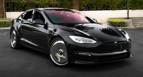 What Do You Think Of This Tesla Model S Plaid On Big Dish Wheels ...