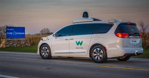 Waymo's self-driving car service launches in Phoenix this year - CNET