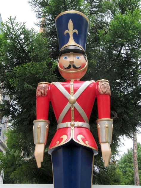 Giant Toy Soldier | Christmas toy soldiers, Christmas store, Nutcracker soldier