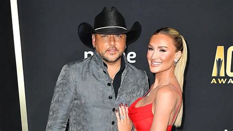 Jason Aldean Officially Scores No. 1 Song, Wife Brittany Celebrates ...