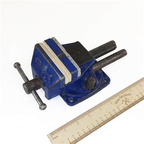 Bench Vise With Swivel Base – OTL Webstore