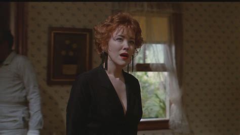 Catherine O'Hara as Delia Deetz in 'Beetlejuice' - Catherine O'Hara ...