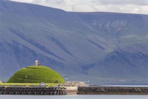 Þúfa hill in reykjavik, iceland | Iceland Magazine guide to the Old ...