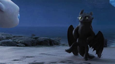 Toothless tries to impress Light Fury | How to Train Your Dragon: The Hidden World | Movie Scene ...