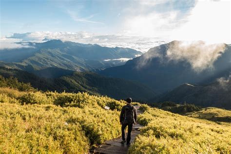 Mount Hehuanshan - Sunrise | Weather | Winter Visit and Snow