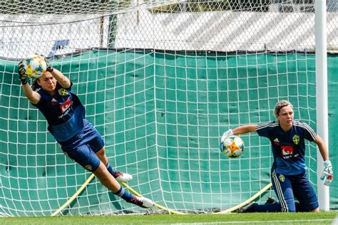 Chelsea Women sign Swedish goalkeeper Zećira Muśović - SheKicks