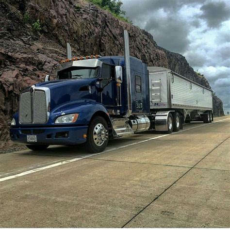 Kenworth custom T660 | 18 Wheels & A Dozen Roses | Pinterest | Kenworth ...