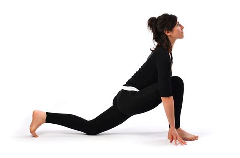 12 Poses Of Suryanamaskara Asana - MyTrendVision