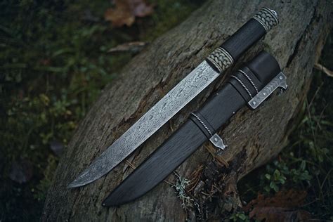 Seax Knife, Types Of Armor, Breaking Back, Throwing Axe, Germanic Tribes, Viking Sword, Large ...