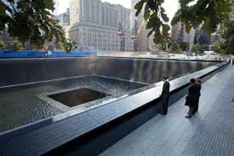 911 Memorial and World Trade Center Walking Tour 2023 - New York City