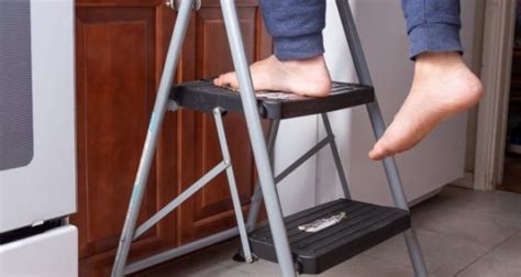 What Are The Incredible Advantages Of Using A Step Ladder?