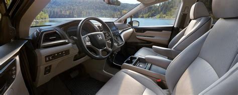 2022 Honda Odyssey Interior | Cargo Space, Seating | Honda of Kirkland