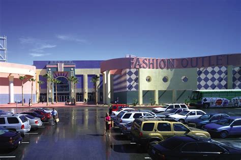 Fashion Outlets of Las Vegas: Las Vegas Shopping Review - 10Best ...