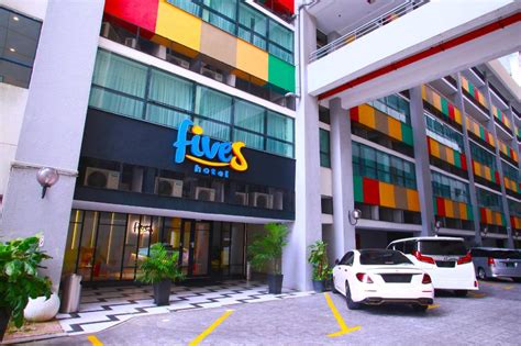 Best Price on Fives Hotel DNP in Johor Bahru + Reviews!