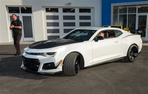 Track-Focused Camaro ZL1 1LE Debuts - Hot Rod Network