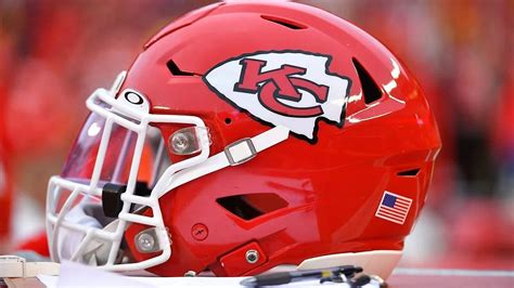 Chiefs Instant Reactions: Details Emerge From Contract Talks