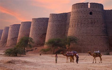 Camping and History of Derawar Fort in Cholistan Desert Bahawalpur