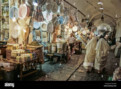 Tunisia tunis medina perfume africa hi-res stock photography and images - Alamy