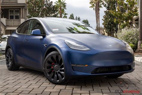 Tesla Model Y Wrap Blue - art-puke