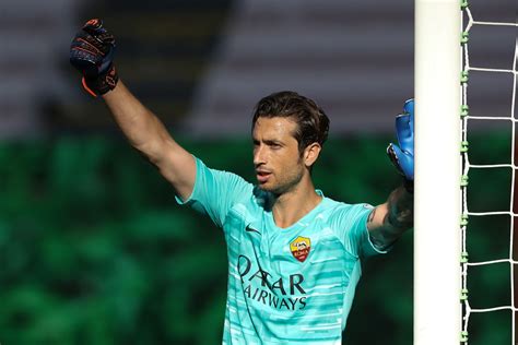 Roma's Goalkeepers Failed to Meet Expectations This Season - Chiesa Di ...