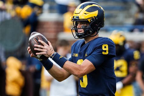 'I love the heck out of them': JJ McCarthy thrilled playing in front of Michigan's fanbase