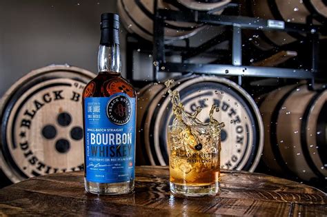 America’s Best Craft Distilleries: Bourbon, Rye Whiskey, Gin And More