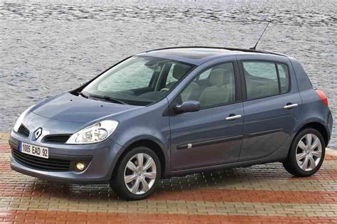 Fiche technique Renault Clio 3 1.5 dCi 70 2008