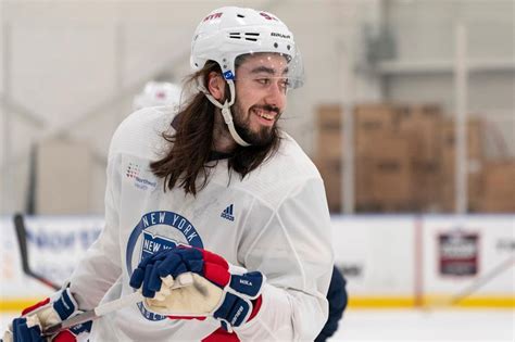 Mika Zibanejad will be 'full bore' for Rangers' opener