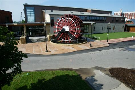 National Mississippi River Museum receives outreach vehicle grant