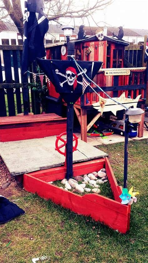 Ahoy Matey Pallet Pirate Ship Sand Pit • 1001 Pallets | Pallet pirate ...