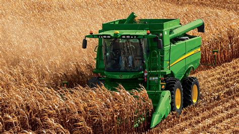 Twitter Fan #Harvest18 Media Gallery: John Deere Harvest Equipment