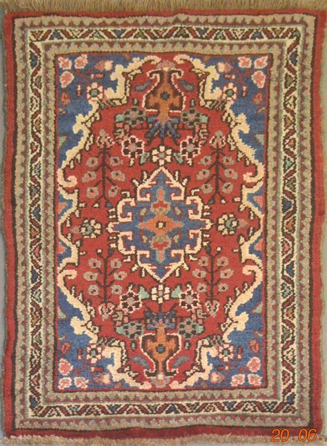 Vintage Oriental Rug | Persian & Oriental Rug Gallery | Vintage oriental rugs, Oriental rug, Rugs