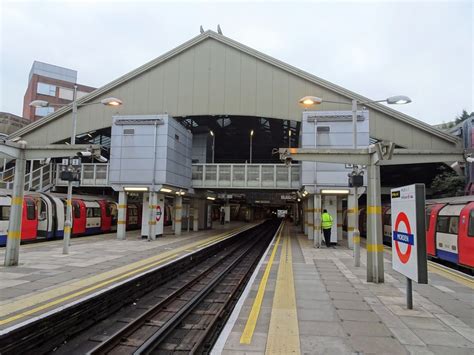 Morden Underground station, Greater... © Nigel Thompson :: Geograph Britain and Ireland