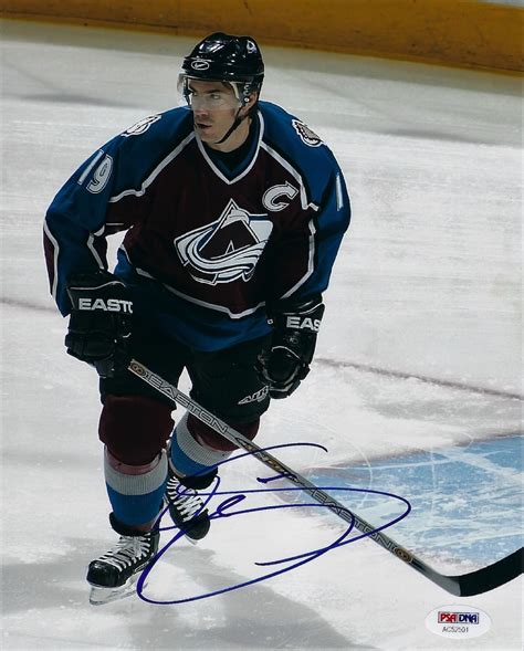 Joe Sakic Autographed Colorado Avalanche 8×10 Photo – House of Hockey