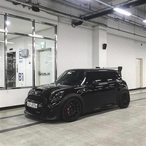 I'm thinking gloss black with matte black details and possibly racing stripes | Black mini ...