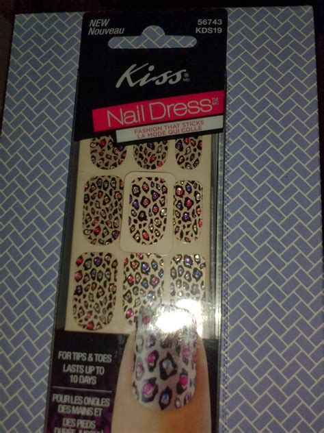 SIDEBRIGHT: Kiss Nail Dress- Nail Stickers