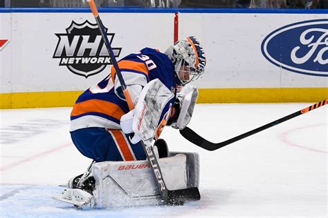 Ilya Sorokin, Islanders shut out Flyers to stay in wild-card fight ...