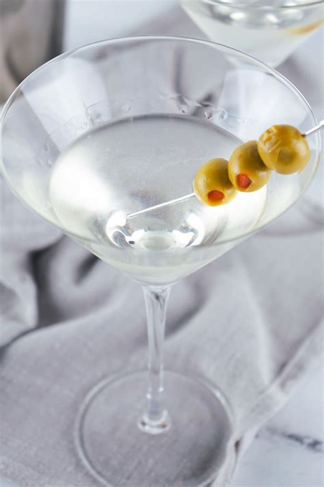 Martini Cocktail - Love Bakes Good Cakes