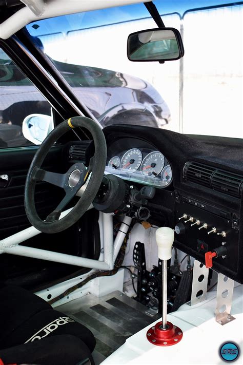 Bmw e30 interior | Motori, Corsa